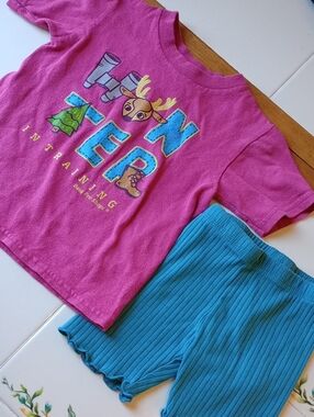 Girls Bass Pro Shops 🦌 Tee with Shorts - Lot of 2